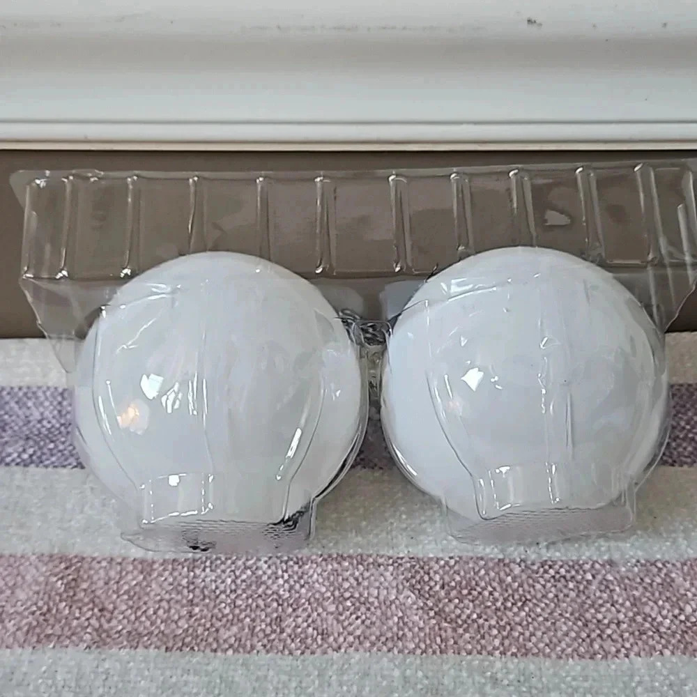 ORNAMENTS - Picture 5 of 6